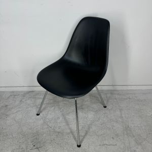 Vitra Eames Plastic Chair Vergaderstoel (vs431)