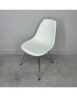 Vitra Eames Plastic Chair (vs432)